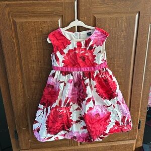 Baby gap red and pink floral dress